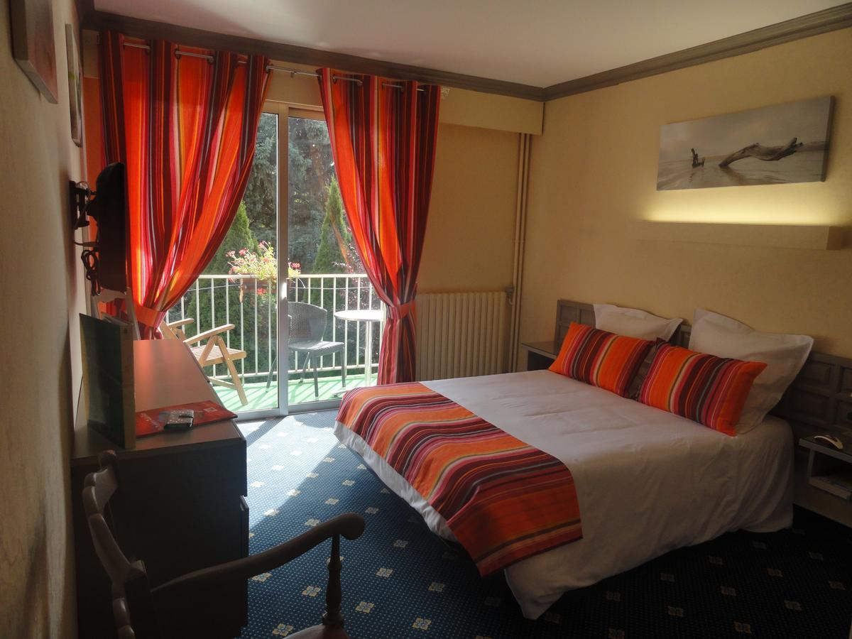 Le Jardin Hotel Saillagouse Buitenkant foto